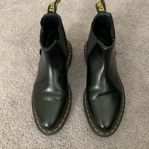 Dr. Marten Chelse boots size W7